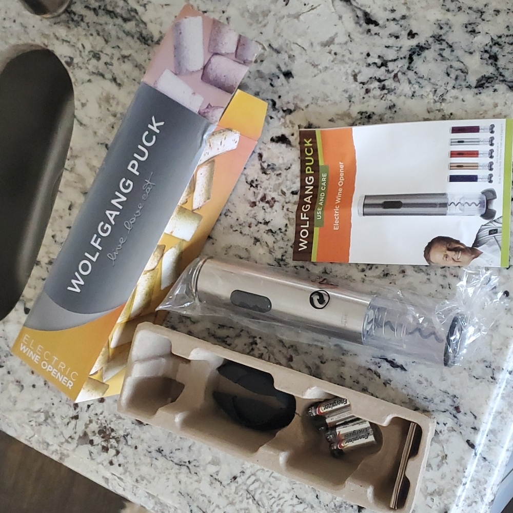 Wolfgang puck electric wine opener